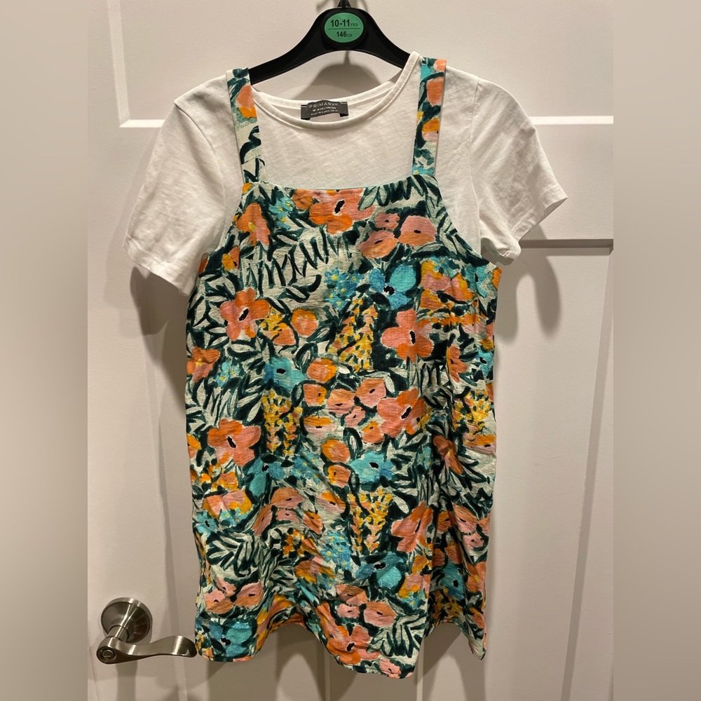 Girls size 10/11, Primemark, 2 piece jumper, never worn.